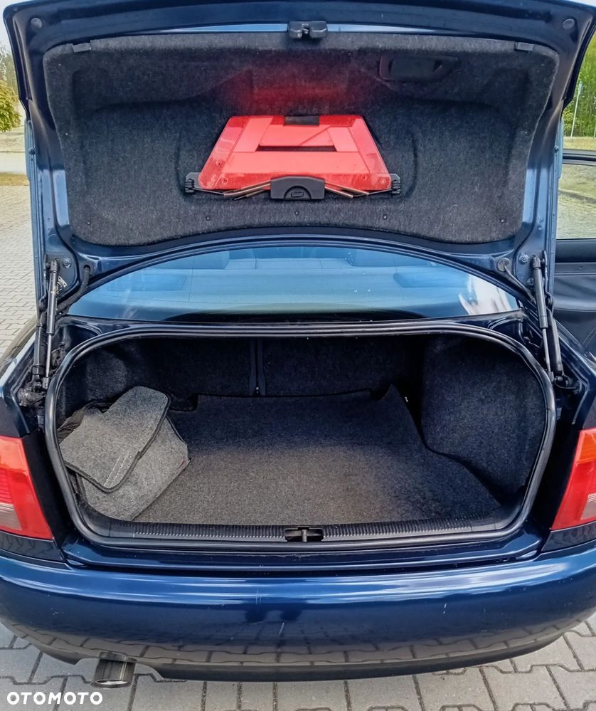Audi A4 Limousine - 30