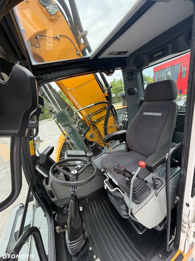 Liebherr A914 compact |rototilt |lapy-plug| - 31