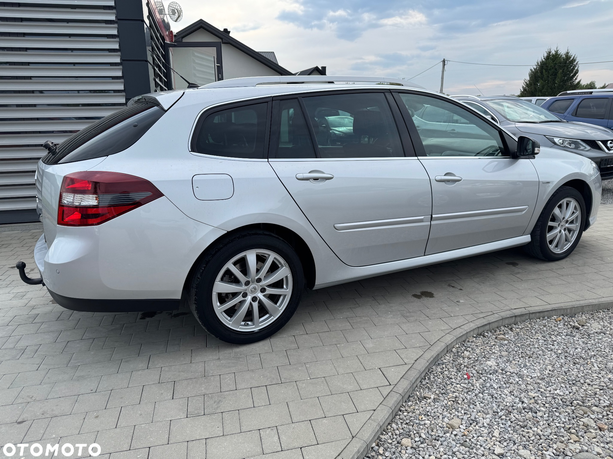 Renault Laguna Grandtour dCi 110 FAP Bose Edition - 8