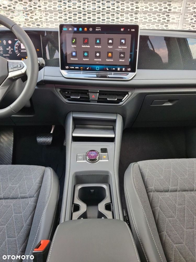 Volkswagen Tiguan - 28
