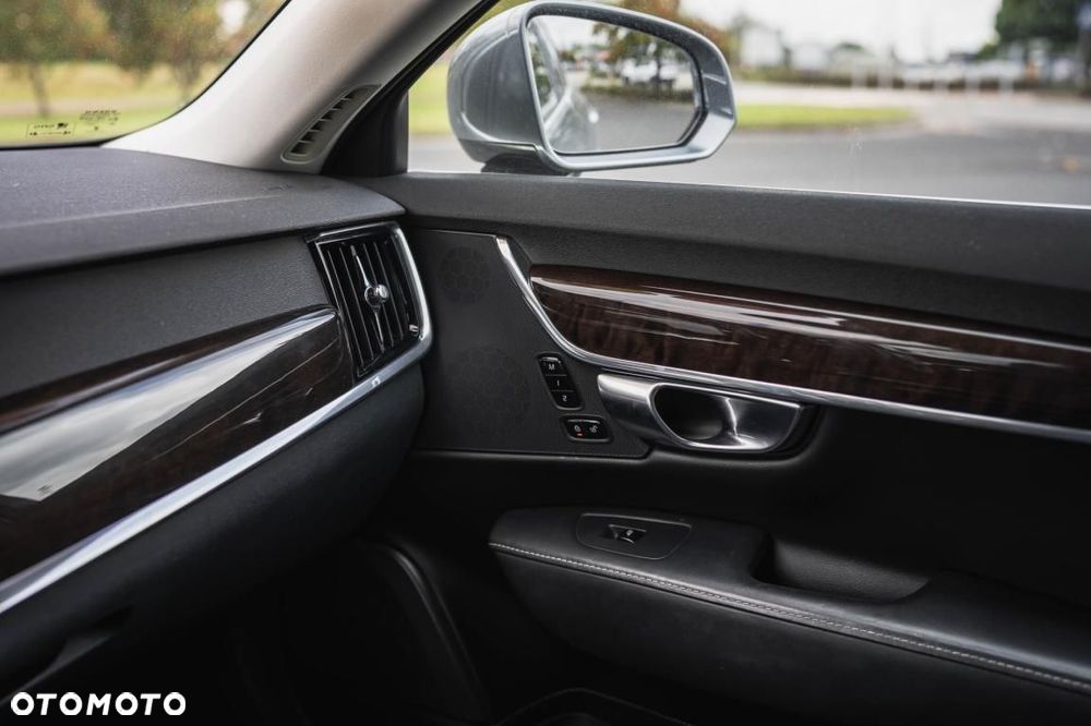 Volvo S90 - 23