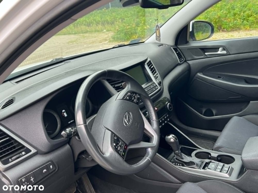 Hyundai Tucson 1.7 CRDI BlueDrive Style 2WD DCT - 12