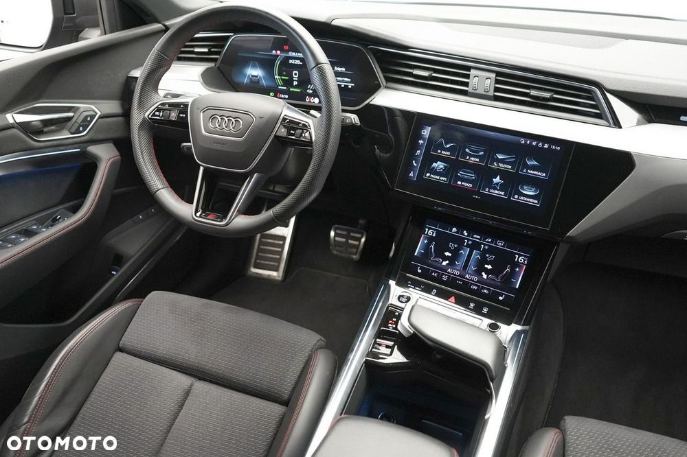 Audi Q8 e-tron - 26