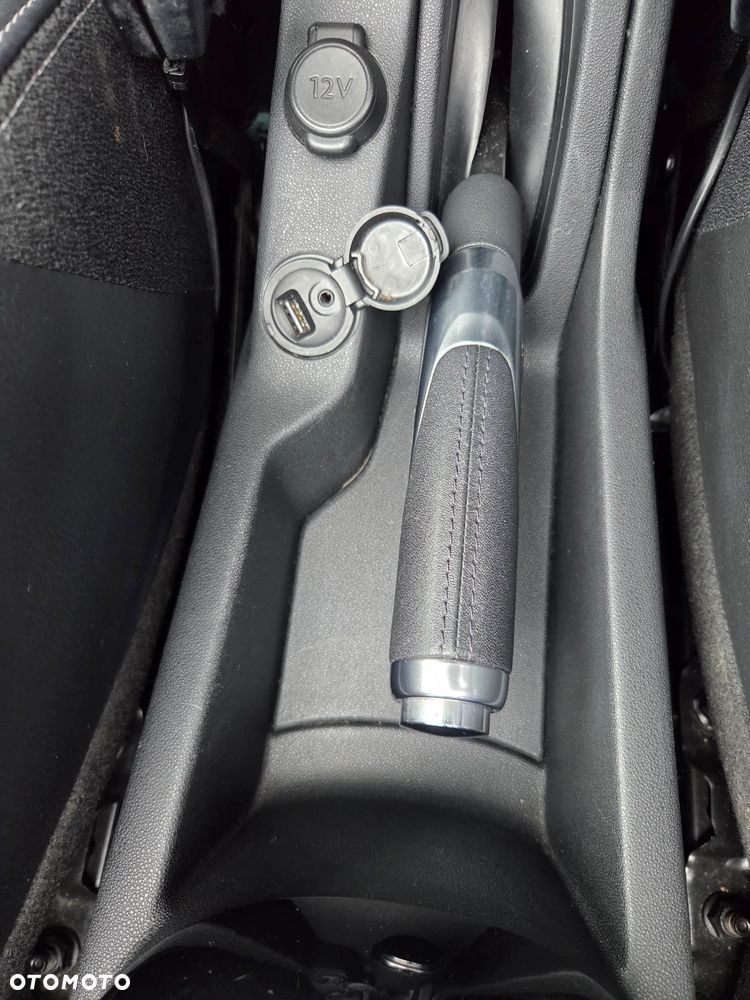 Citroën C3 Pure Tech (VTi) 82 Exclusive - 24
