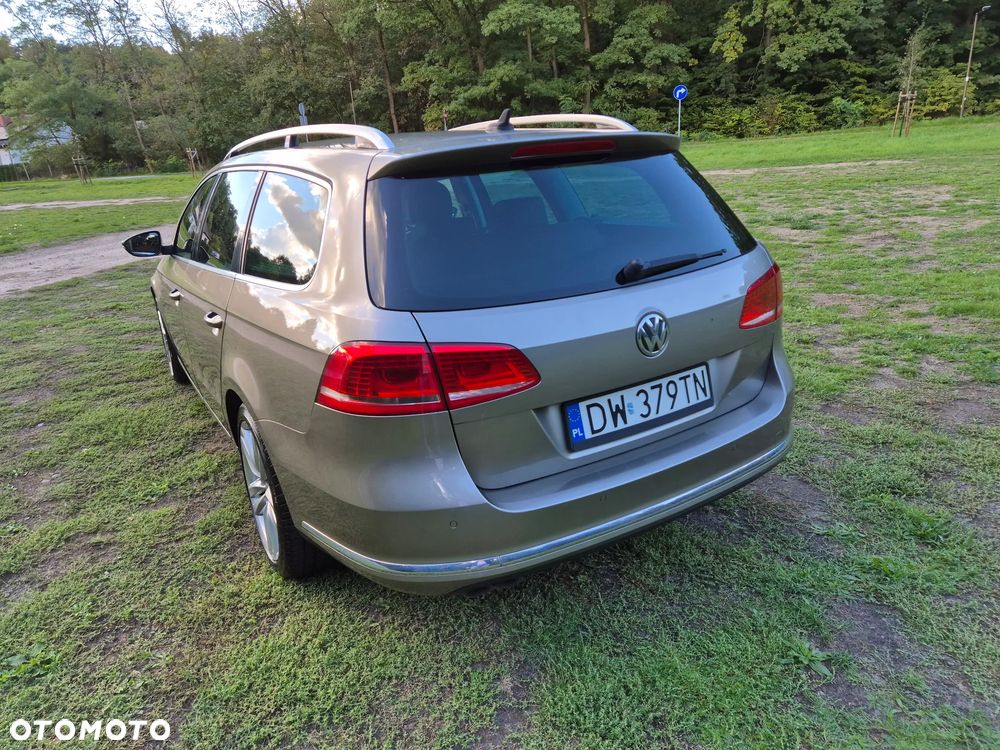 Volkswagen Passat - 15