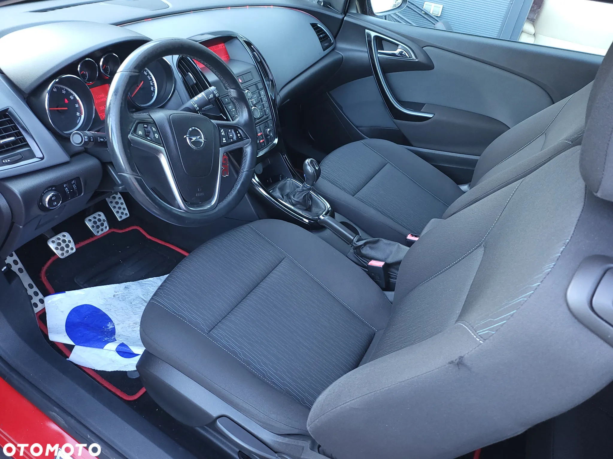 Opel Astra GTC 1.4 Turbo - 17