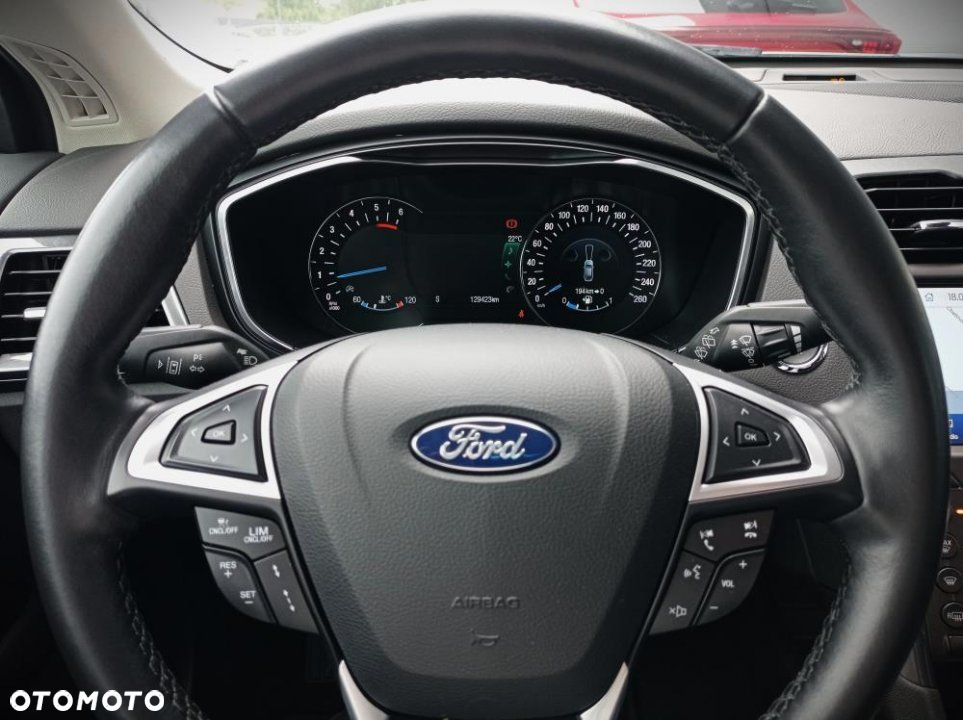 Ford Mondeo - 17