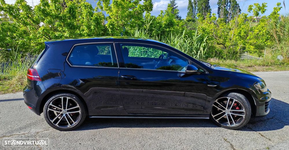 VW Golf 2.0 TDI GTD - 4
