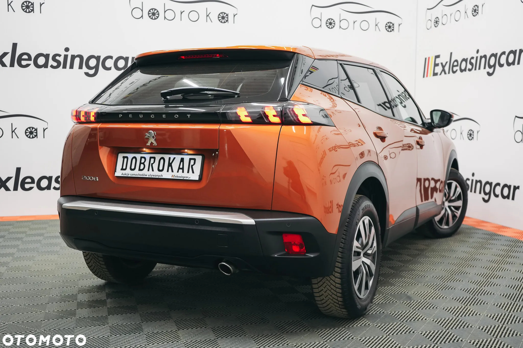 Peugeot 2008 1.5 BlueHDi Allure S&S EAT8 - 14