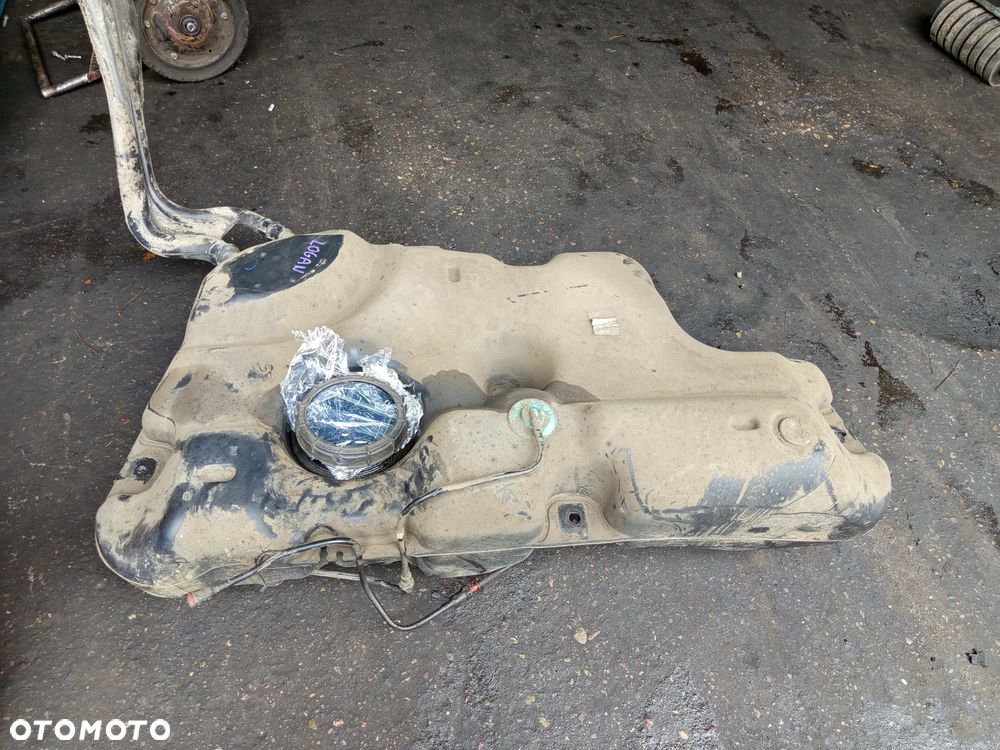 ZBIORNIK PALIWA DACIA LOGAN I SANDEROI 2 12- BENZYNA LUB DIESEL - 6