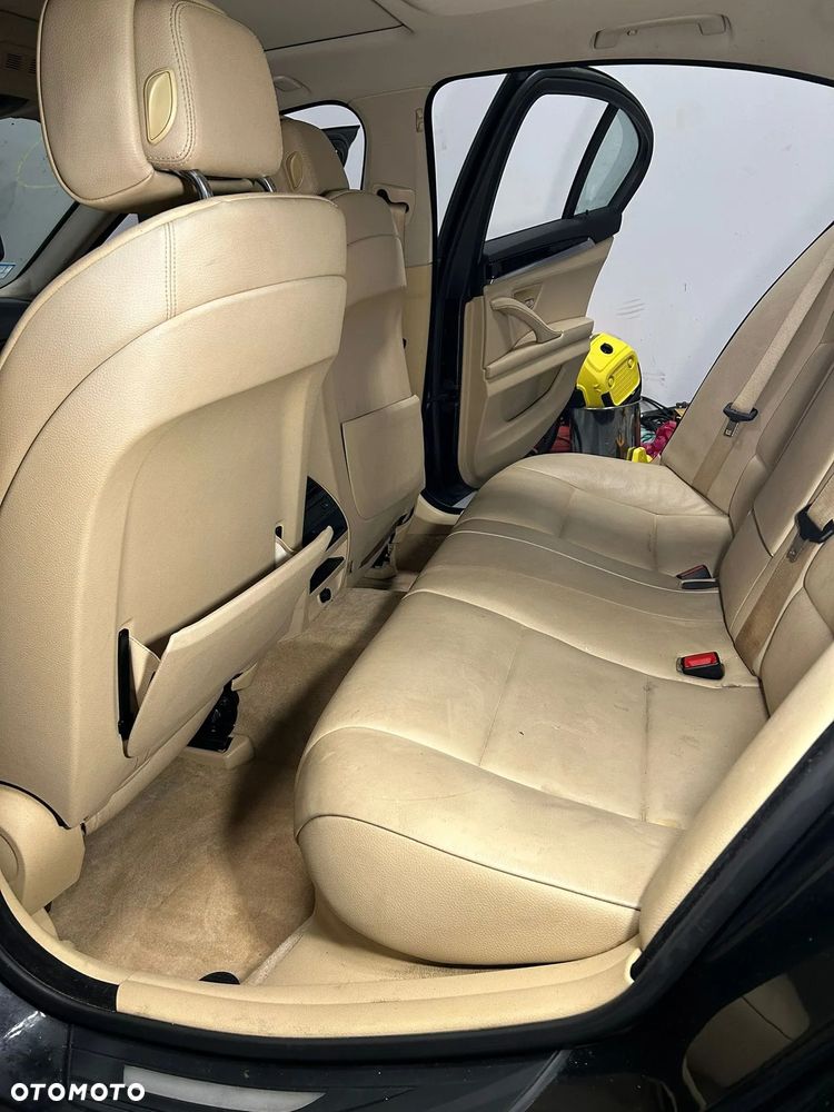 BMW Seria 5 535i xDrive Luxury Line - 8