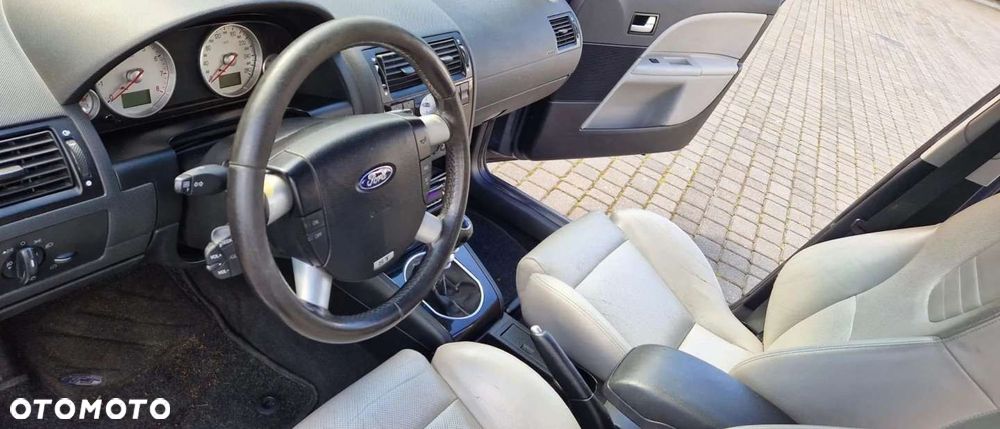 Ford Mondeo - 10