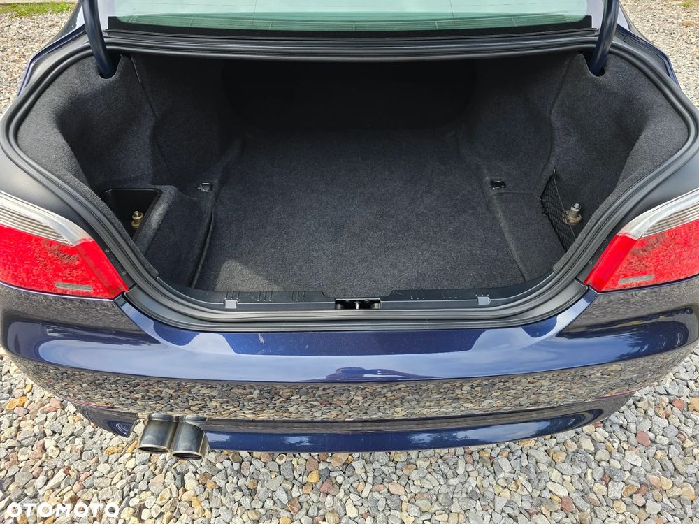 BMW Seria 5 530i - 24