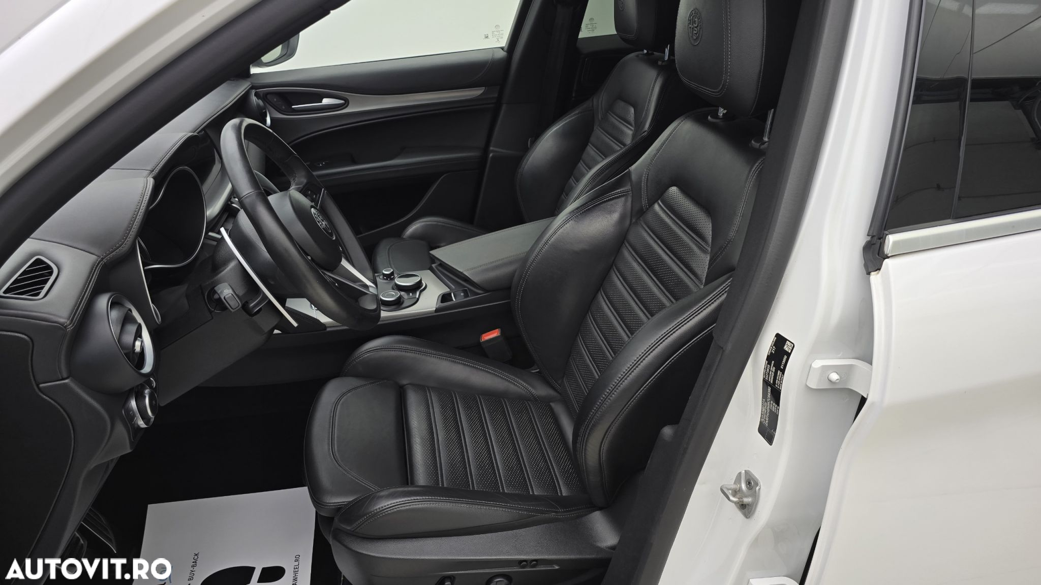 Alfa Romeo Stelvio 2.0 Turbo AWD AT8 Super - 12