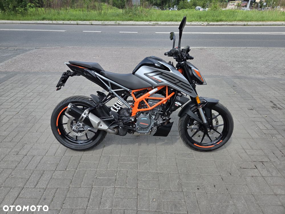 KTM Duke - 13