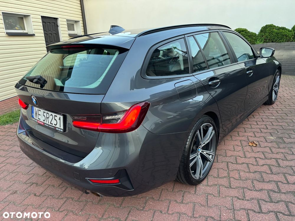 BMW Seria 3 318i Business Edition sport - 9