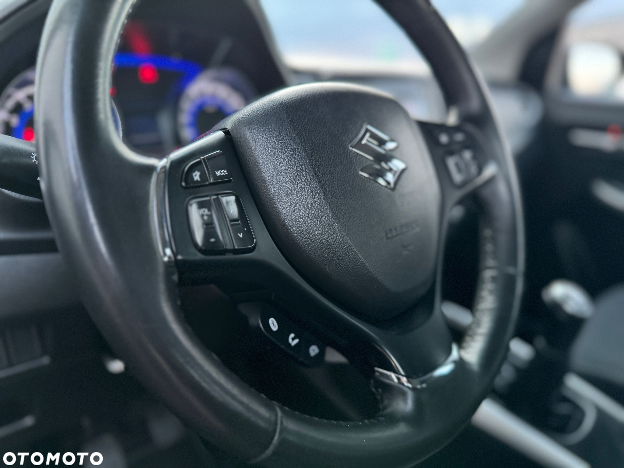 Suzuki Baleno 1.2 Premium Plus - 27
