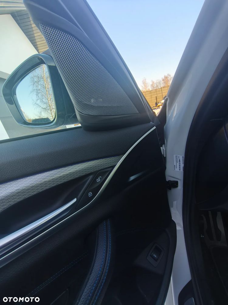 BMW Seria 5 520d xDrive M Sport sport - 17