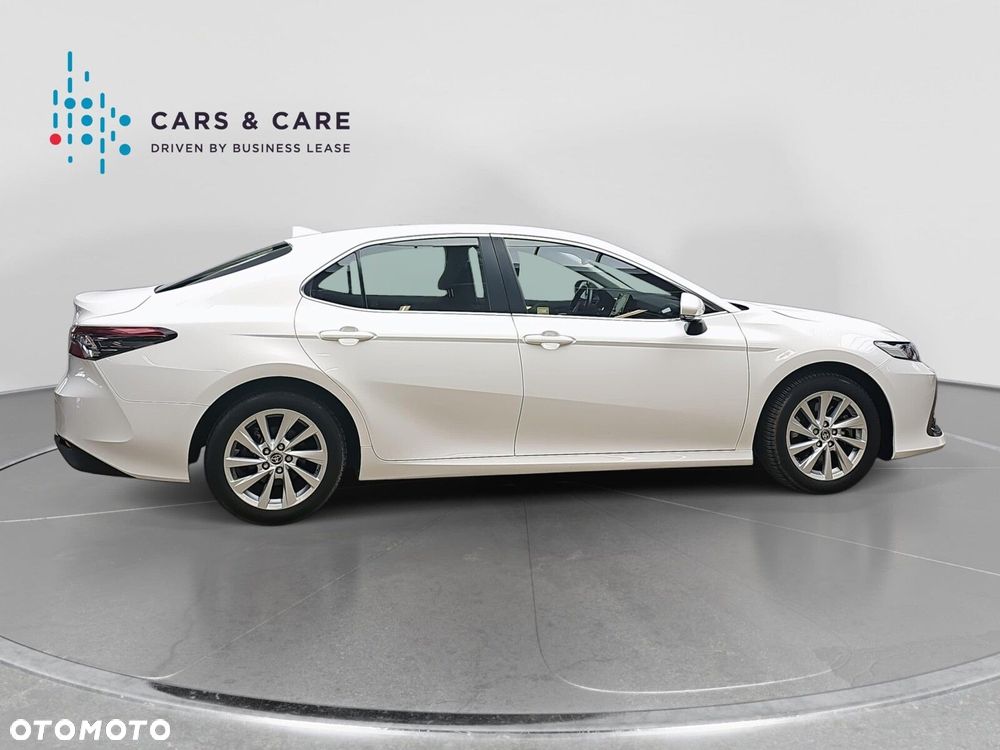 Toyota Camry 2.5 Hybrid Comfort CVT - 23