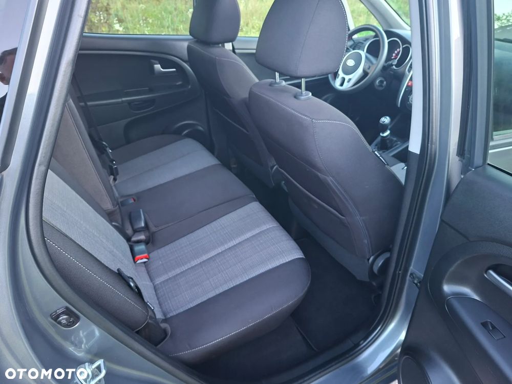 Kia Venga 1.4 CVVT Titanium Collection - 27