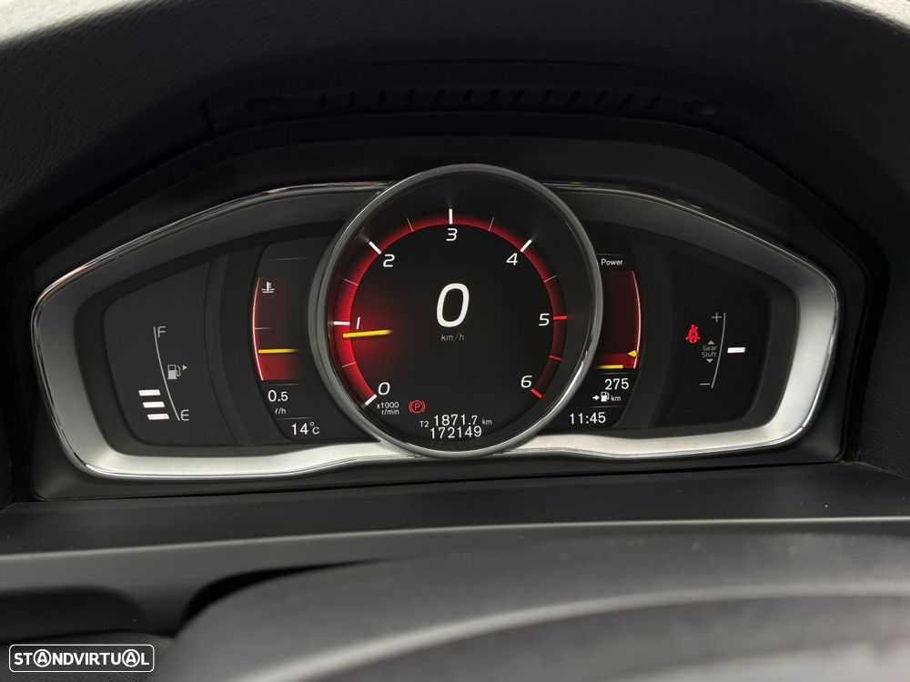 Volvo V60 2.0 D2 R-Design - 29