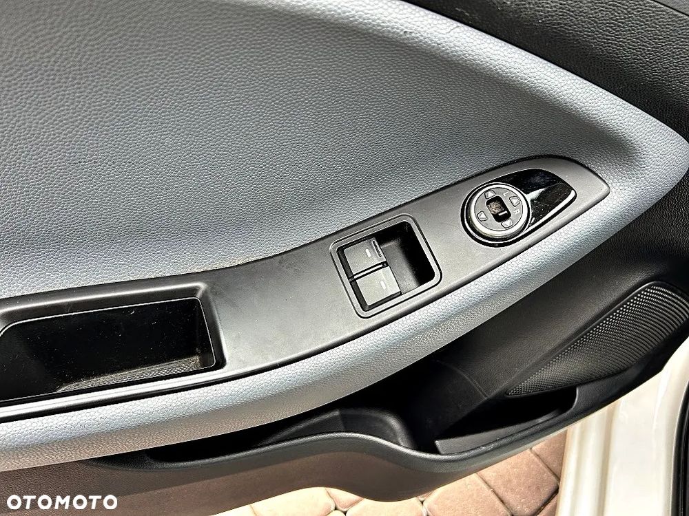 Hyundai i20 blue 1.2 YES Gold - 21