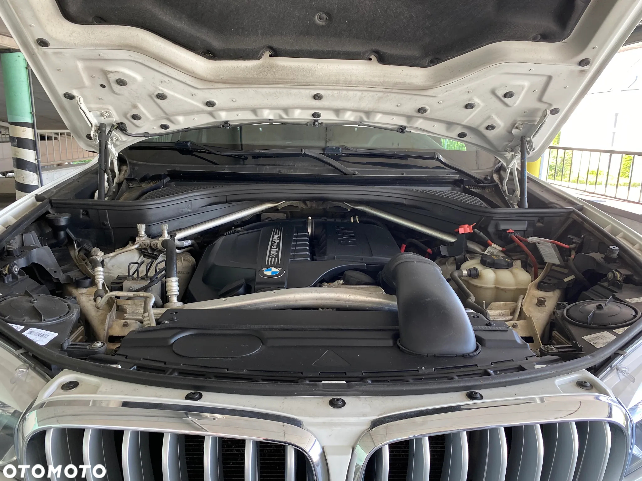 BMW X5 xDrive35i - 12