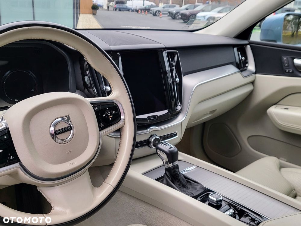 Volvo XC 60 D4 AWD Inscription - 9