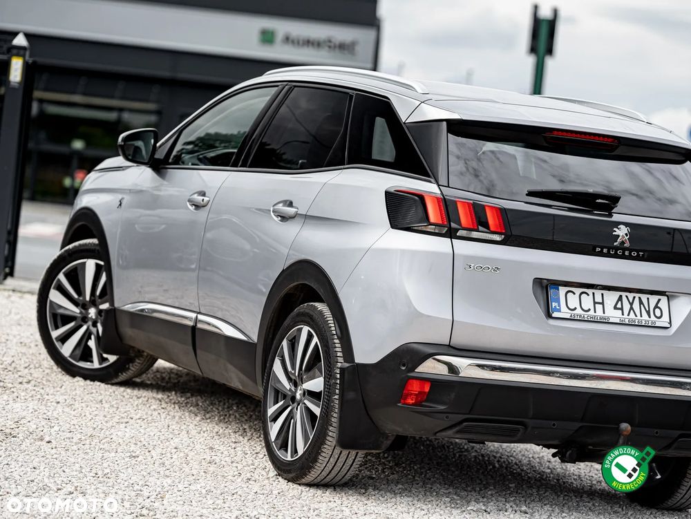 Peugeot 3008 1.5 BlueHDi Allure S&S - 11