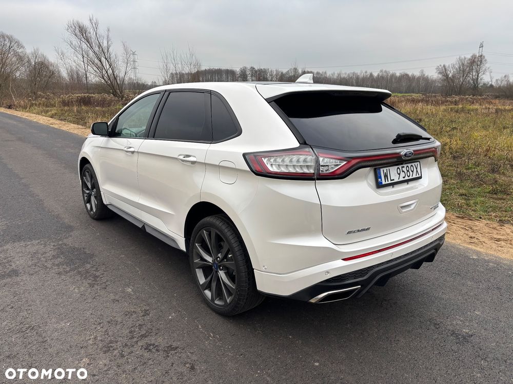 Ford Edge - 2
