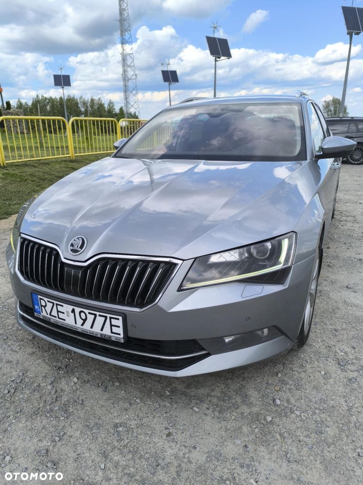 Skoda Superb 2.0 TDI Ambition DSG - 1
