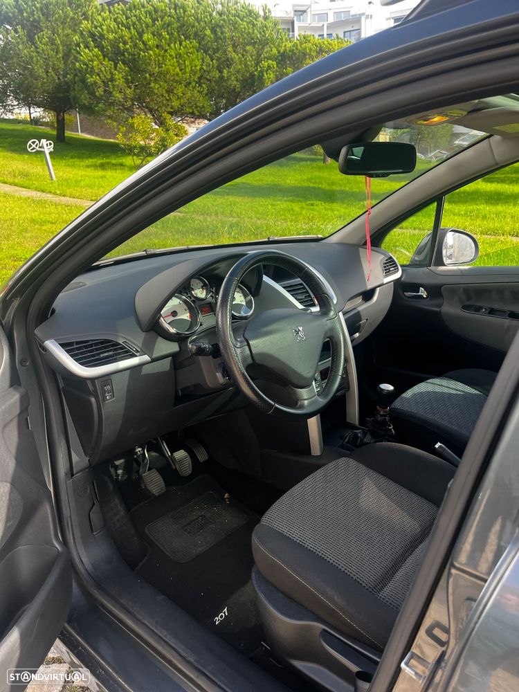 Peugeot 207 SW 1.4 Premium - 12