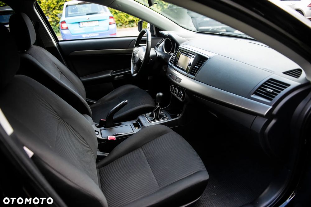 Mitsubishi Lancer 1.6 ClearTec Invite - 24