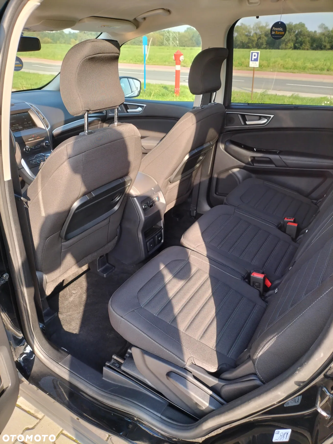 Ford Galaxy - 10
