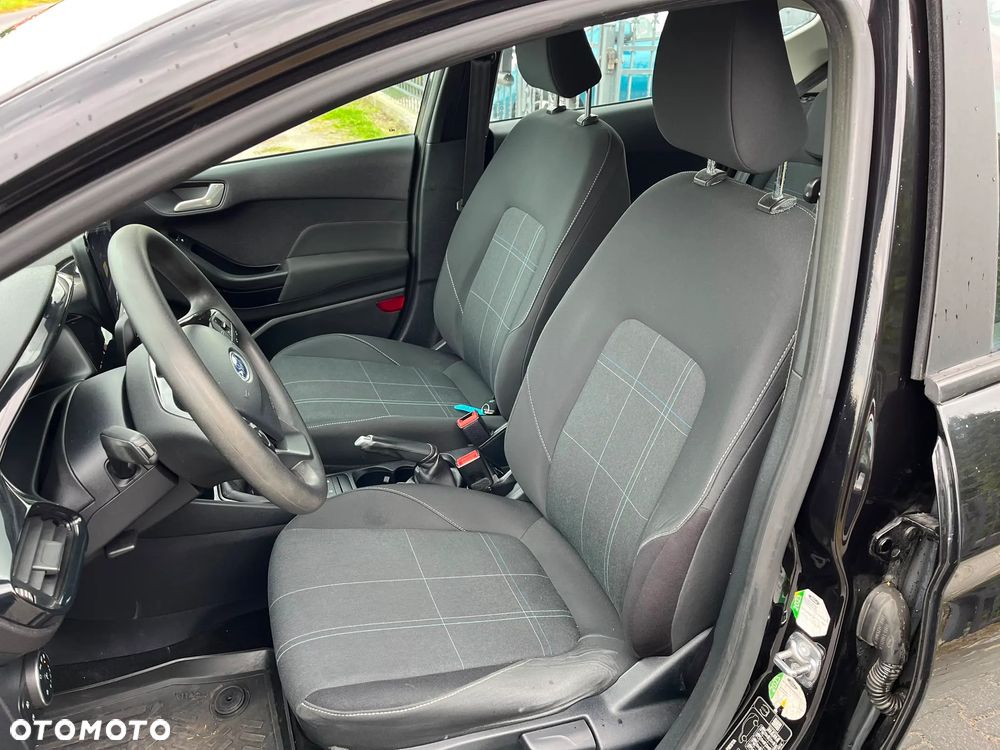 Ford Fiesta 1.5 TDCi ACTIVE - 6