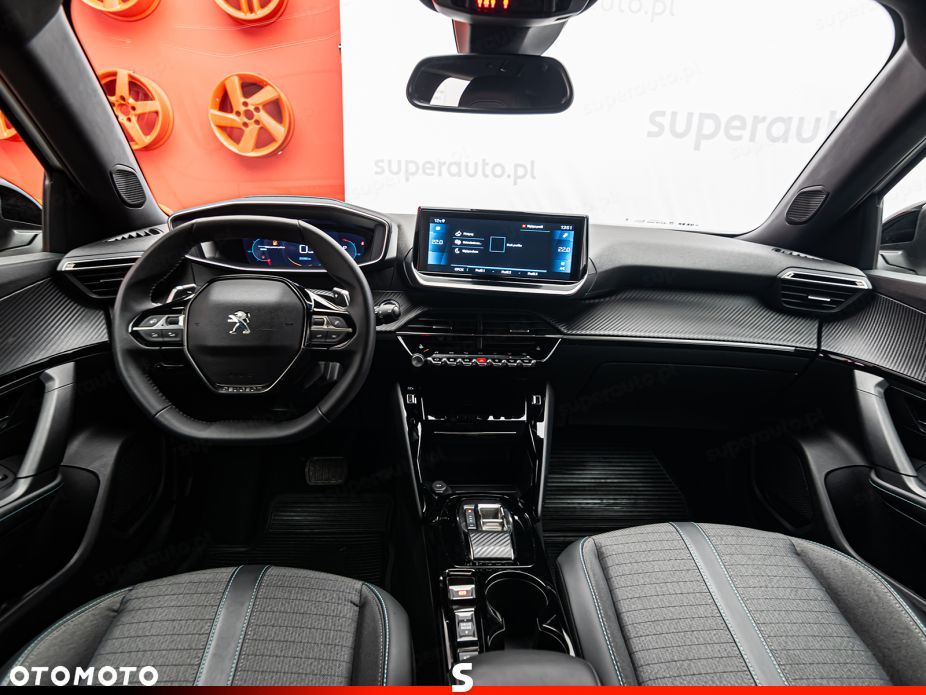 Peugeot 2008 1.2 PureTech Allure Pack S&S EAT8 - 10