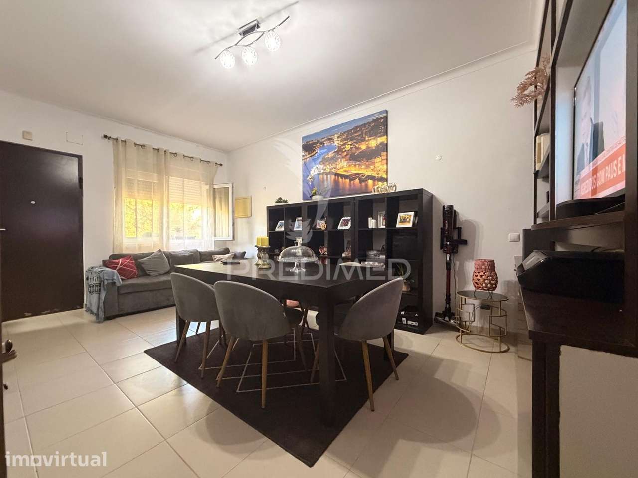 Apartamento T2 totalmente remodelado no centro do Pinhal Novo - Grande imagem: 4/39