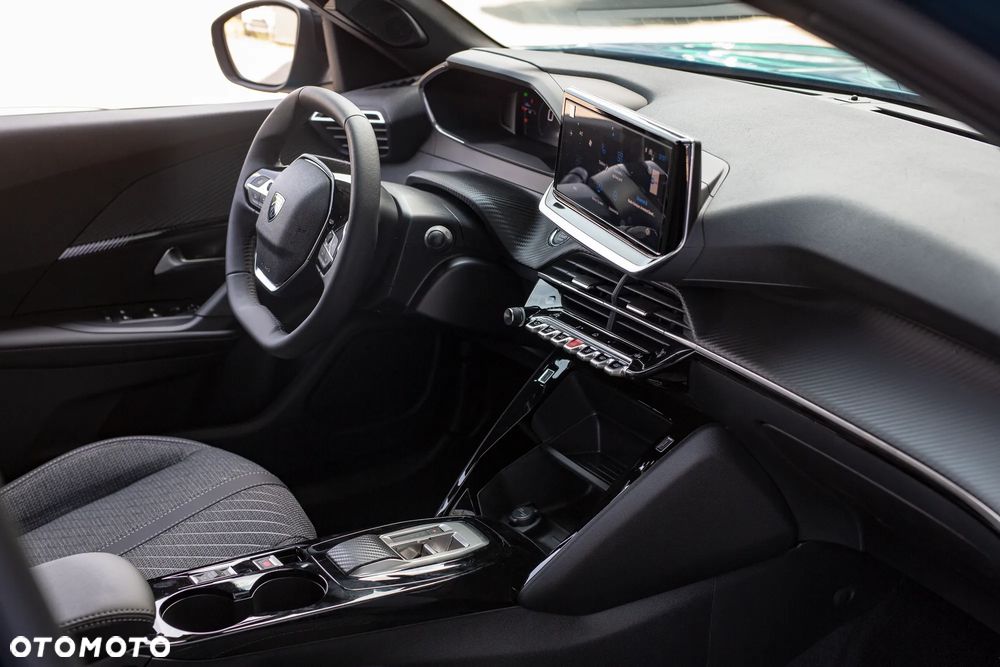 Peugeot 2008 Hybrid 145 e-DSC Allure - 16