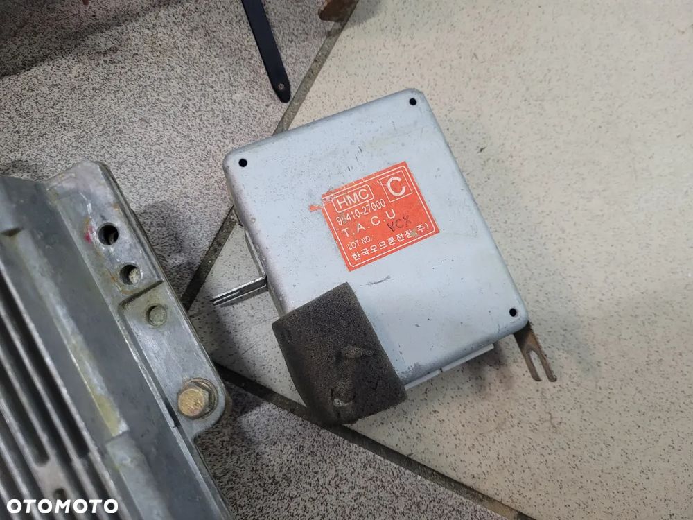 Zestaw startowy sterownik stacyjka Hyundai Coupe I Lift 1,6 16V 84kW 114KM 2000r 39140-23746 - 3