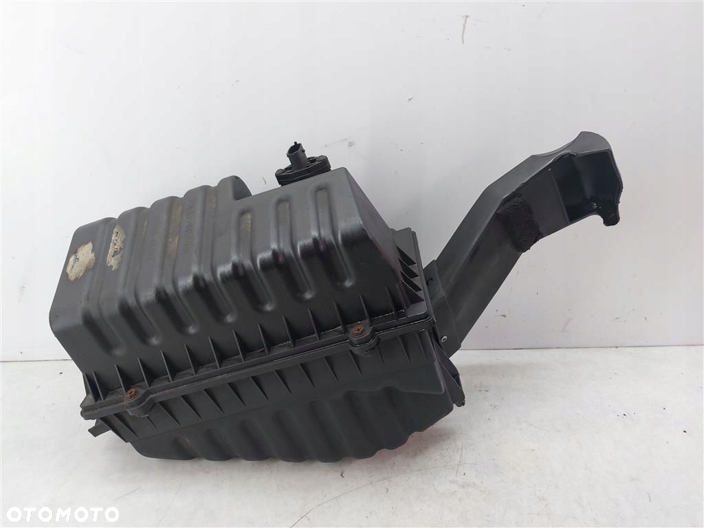 Filtr powietrza obudowa PRZEPŁYWOMIERZ Ssang Yong Rexton 2.7 XDI  2001-2006 - 2