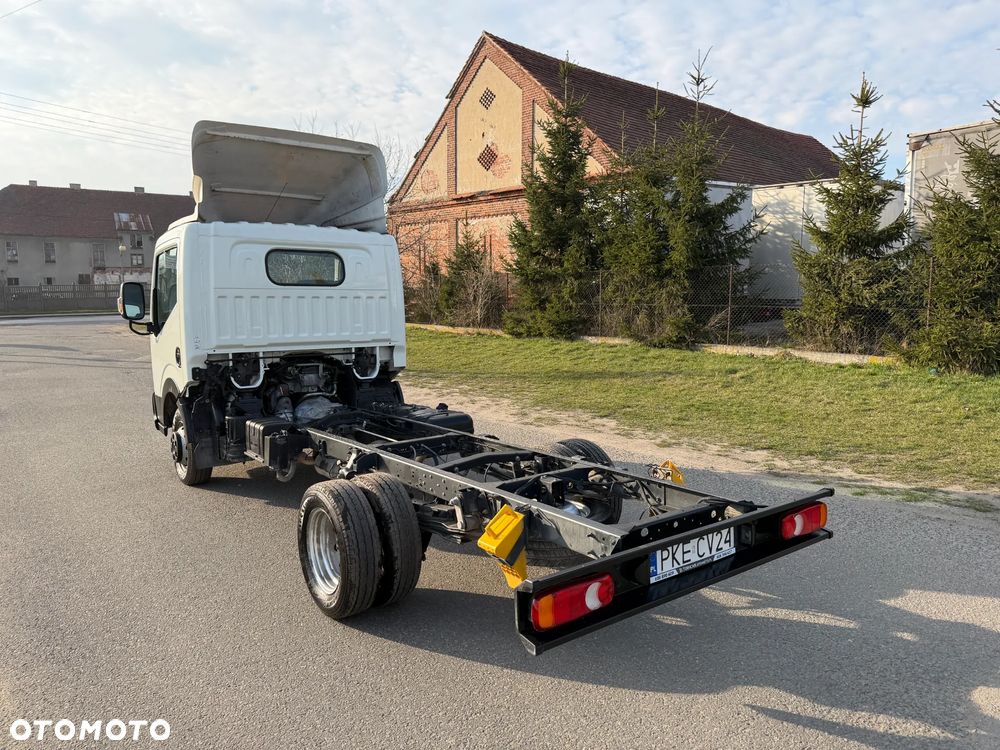 Nissan NT400 * CABSTAR * 2.5 / 125KM * Rama do zabudowy * Rozstaw osi: 3.7m * - 10