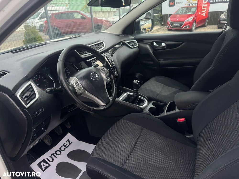 Nissan Qashqai 1.5 DCI N-Connecta - 10