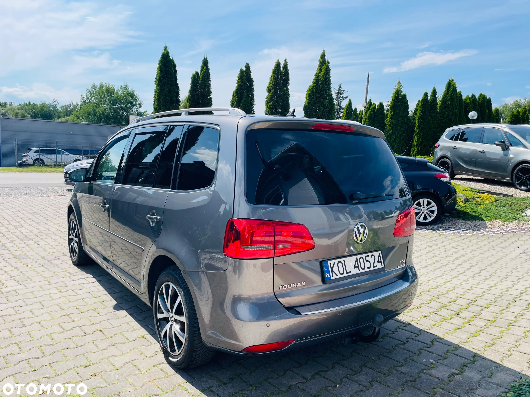 Volkswagen Touran 1.6 TDI DPF BlueMot Comfortline - 5