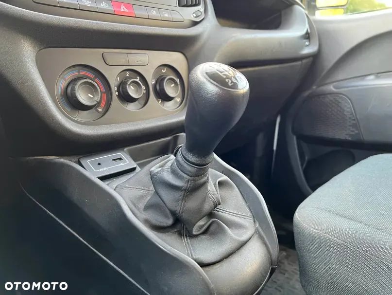 Fiat Doblo Cargo LKW S&S MAXI Basis - 27