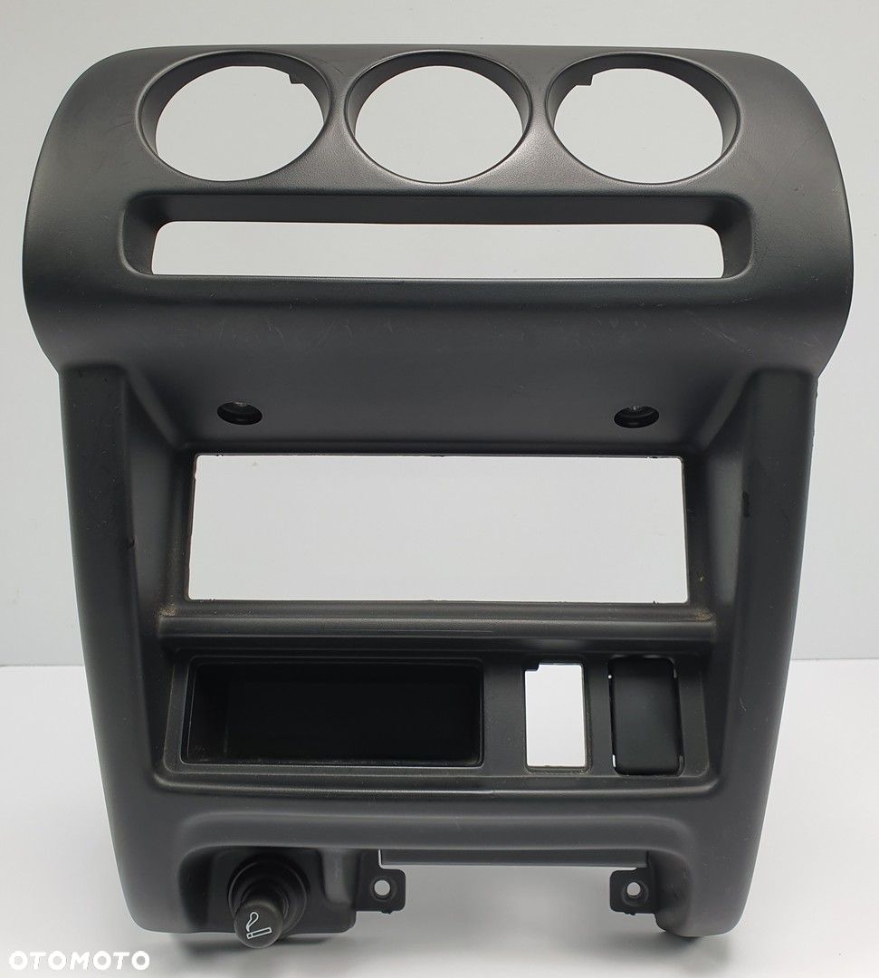 RAMKA OSŁONA NAWIEWU RADIA 12V DESKI KONSOLI NISSAN MICRA K11 682606F600 - 1