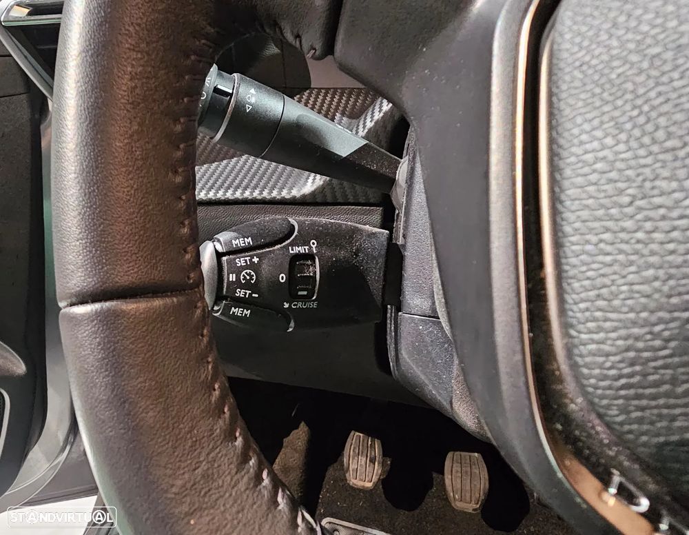 Peugeot 208 1.2 PureTech Active - 10