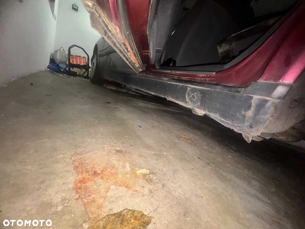 Mercedes-Benz Klasa E - 16