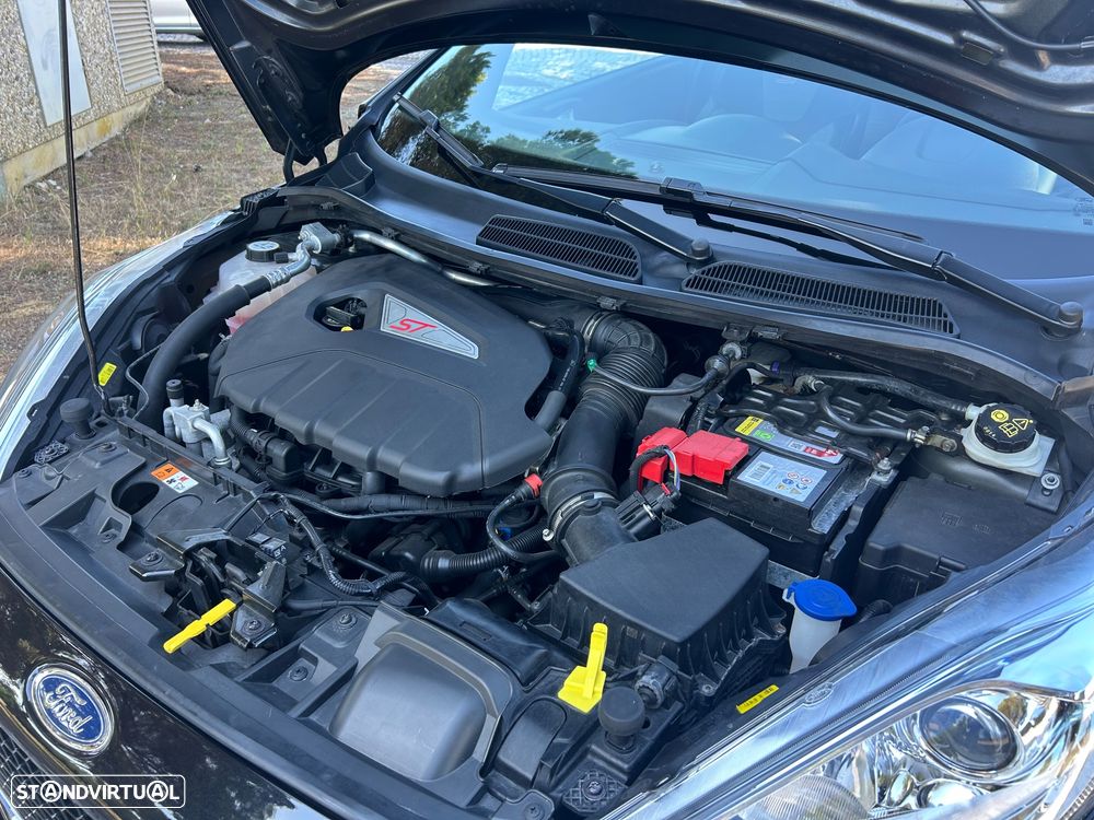 Ford Fiesta 1.6 T ST - 14