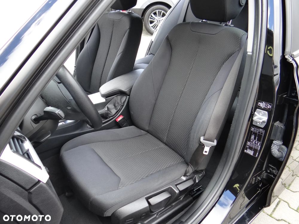 BMW Seria 3 316i Sport Line - 22