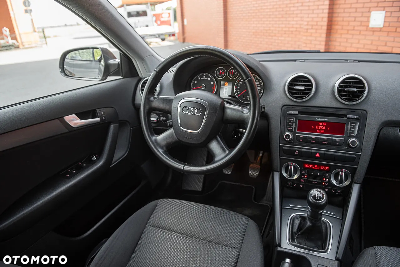 Audi A3 1.8 TFSI Ambiente - 23